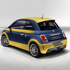 O Fuori exibe as cores do carro de rali Fiat 131 Mirafiori
