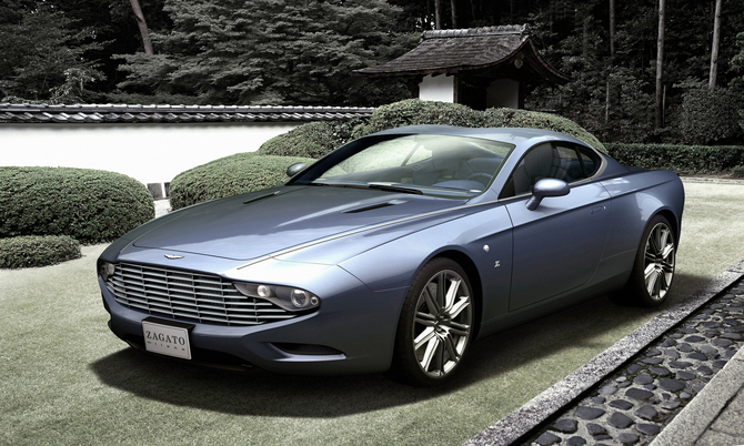 O coupé foi inspirado pelo DB7 Zagato