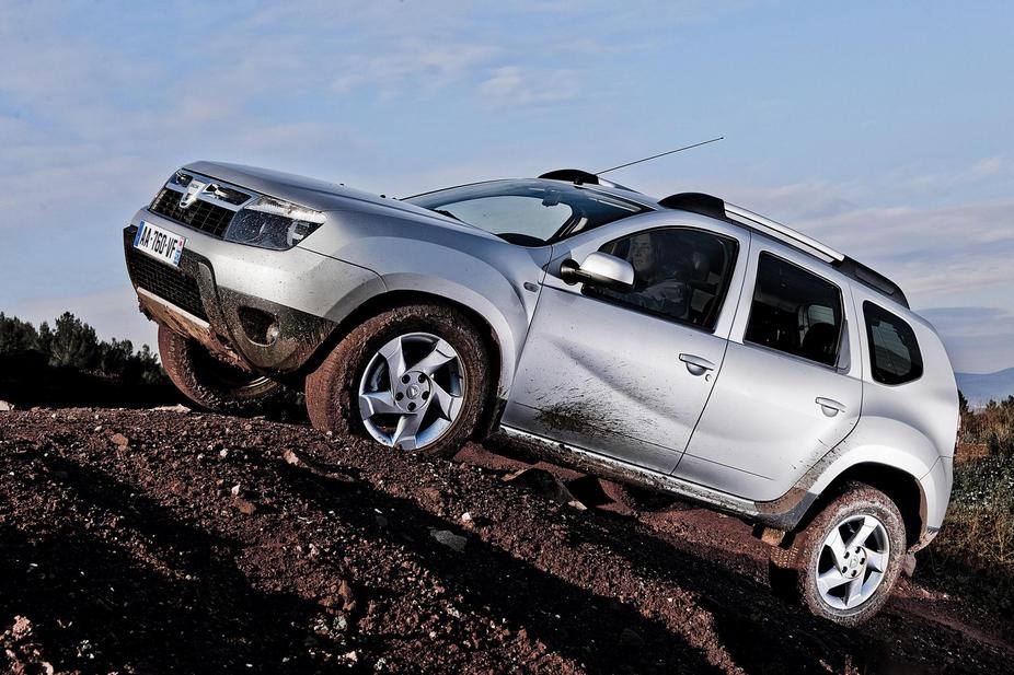 Dacia Duster: the low-cost SUV is arriving