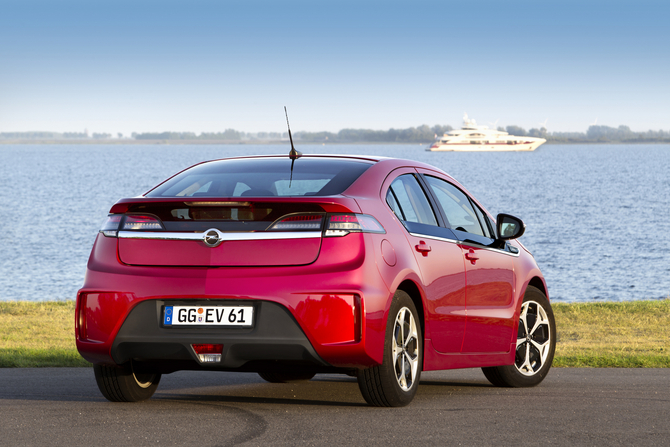 Opel Ampera Executive