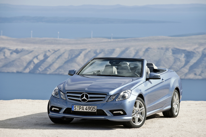 Mercedes-Benz E 300 BlueEfficiency Cabriolet Avangarde