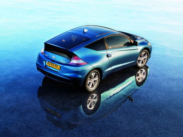 CR-Z: the Sporty Hybrid Coupe by Honda CR-Z: the Sporty Hybrid Coupe by Honda