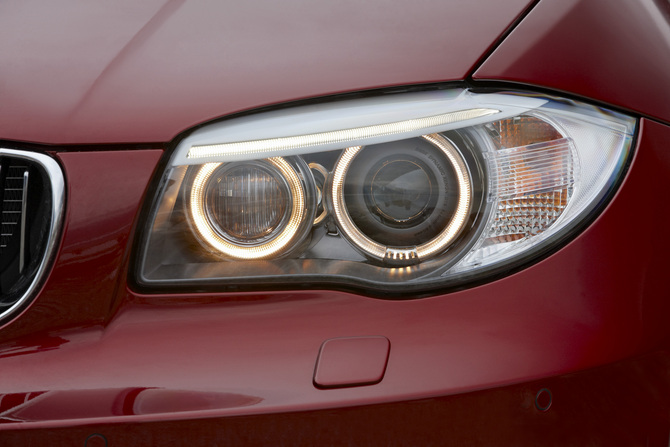 BMW reveals facelifted 1 Series Coupé and Convertible BMW reveals facelifted 1 Series Coupé and Convertible