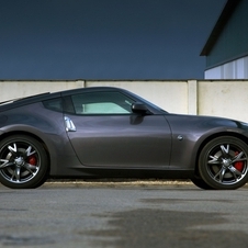 Nissan 370Z 3.7 328 Black Edition