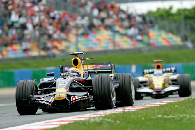 Beim französischen Grand Prix in Magny-Cours 2008 qualifizierte sich Mark Webber als achter und fuhr auf Platz sechs.