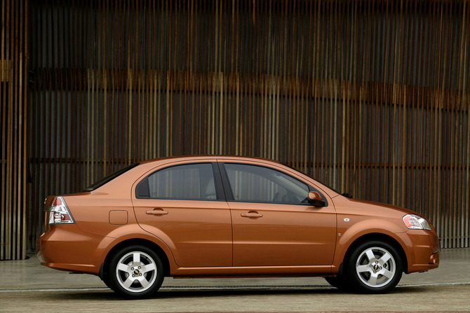 Chevrolet Aveo LT 4-Door