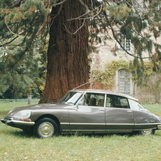 Citroën DS 23 Pallas