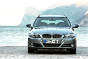 BMW 325i Touring Edition Exclusive xDrive Automatic