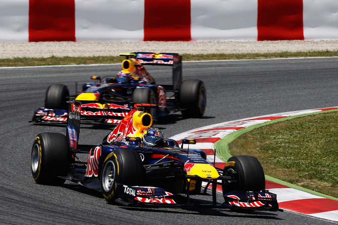 Vettel holds Hamilton for fourth season victory Vettel holds Hamilton for fourth season victory