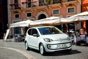 Volkswagen Up 1.0 high up! white