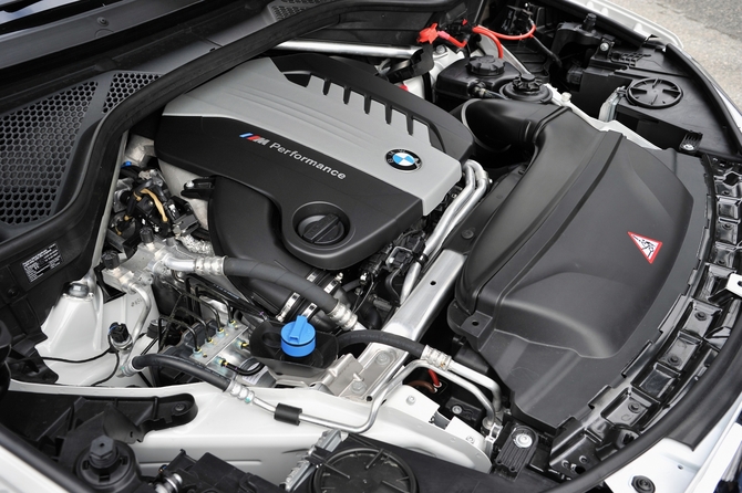 The engine is carried over from the previous generation The engine is carried over from the previous generation