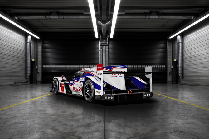 Toyota TS040 Hybrid