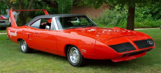 Plymouth Road Runner Superbird