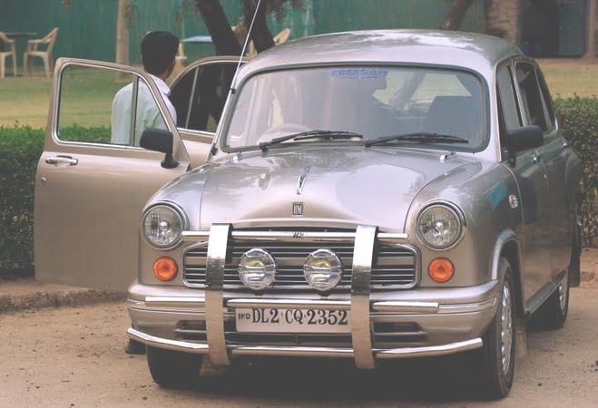 Hindustan Ambassador 1800