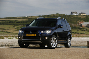 Mitsubishi Outlander Gen.2