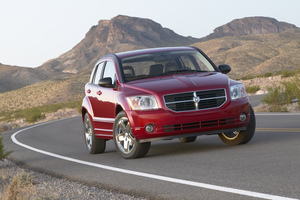 Dodge Caliber 2.0 I-4 SXT AT