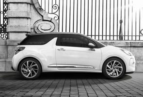 the most ecological version, the turbodiesel BlueHDi 100, consumes on average 3.0l/100km and emits 79g/km of CO2
