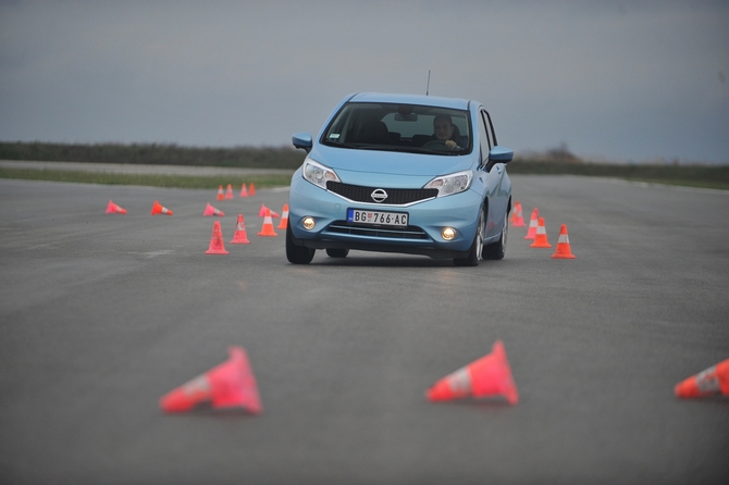 Nissan Note gewinnt Safetybest 2013-Award Nissan Note gewinnt Safetybest 2013-Award