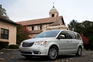 Chrysler Town & Country (modern) Touring