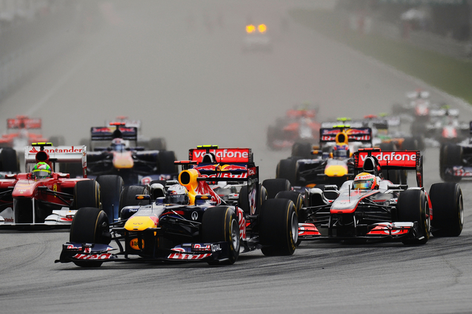 Vettel continues winning run in Malaysia