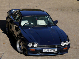 The Lister Jaguar received a larger 6.0-liter V12