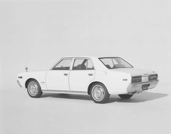 Nissan Cedric Sedan Standard