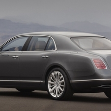 Bentley Revealing Mulsanne Mulliner Driving Specification at Geneva