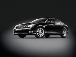 Lexus Introduces Sporty Special Editions of the LS460, ES350 and CT200h