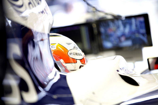 Hulkenberg storms into pole position in Brazil Hulkenberg storms into pole position in Brazil