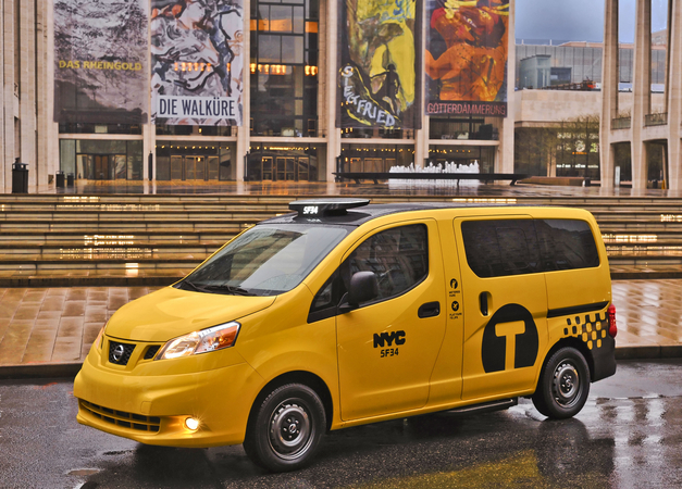 Le Celebre Taxi New Yorkais se Modernise avec le Nissan NV200