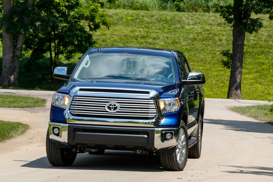 Toyota Tundra 5.7 V8 SR