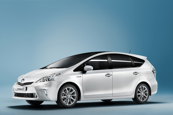 Prius+: a seven-seater extends the Toyota Prius family Prius+: a seven-seater extends the Toyota Prius family