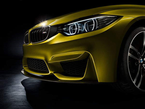 There is a big air intake at the front There is a big air intake at the front