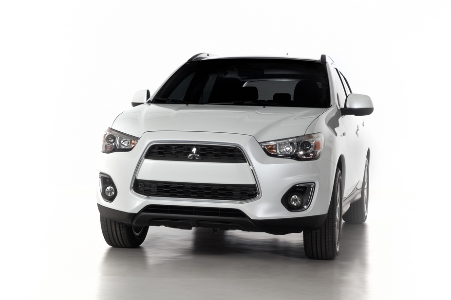 Mitsubishi Outlander Sport ES