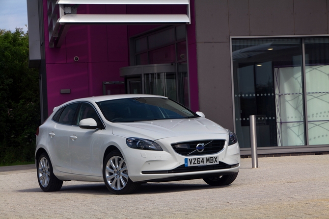 Volvo V40 D2 Momentum Eco