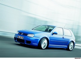 Volkswagen Golf R32