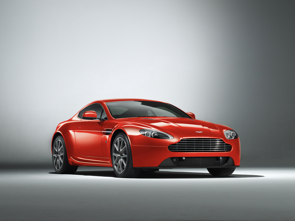 Aston Martin V8 Vantage Coupe