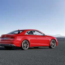 The top-range S5 will be equipped with the 3.0-liter V6 petrol engine with 354hp, 21hp more than its predecessor