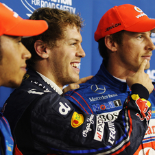 Vettel conquers 14th pole and equals Mansell record