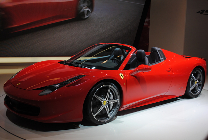 Ferrari add the 458 Spider to its lineup Ferrari add the 458 Spider to its lineup