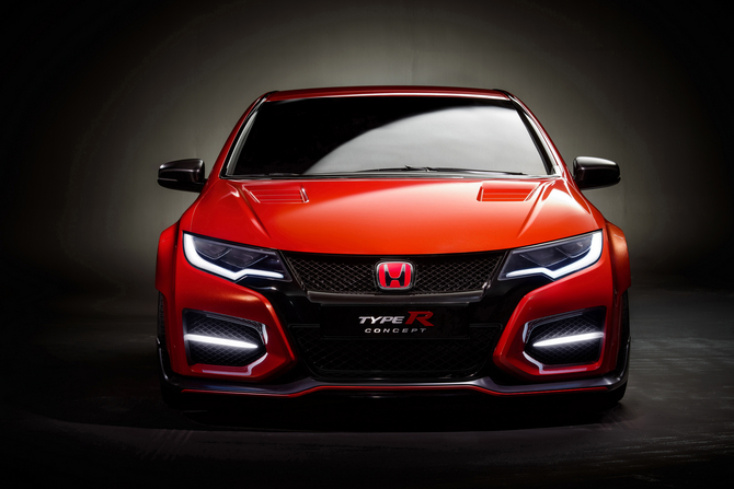 Front spoiler was conceived to add aerodynamic pressure Front spoiler was conceived to add aerodynamic pressure