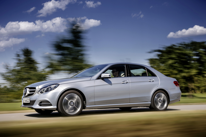 Mercedes-Benz E 220 BlueTEC BlueEFFICIENCY Edition