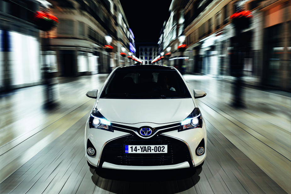 Toyota Yaris 1.3 VVT-i Sport CVT