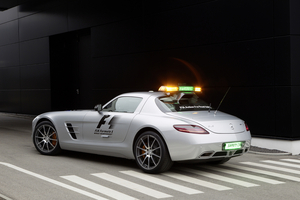 Mercedes Fields SLS AMG and C63 AMG Estate as F1 Safety Cars