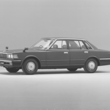 Nissan Cedric Sedan L20P DX