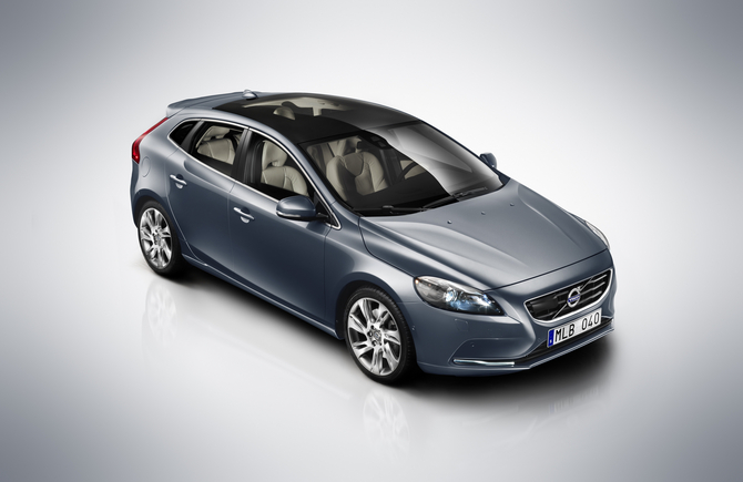 Volvo V40 (modern)