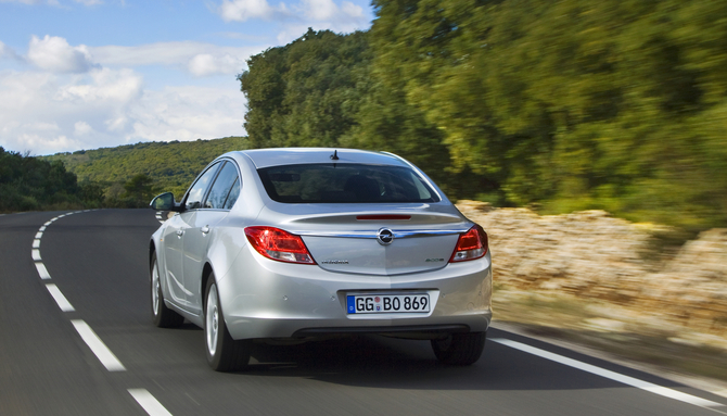 Opel Insignia 1.8 Sport