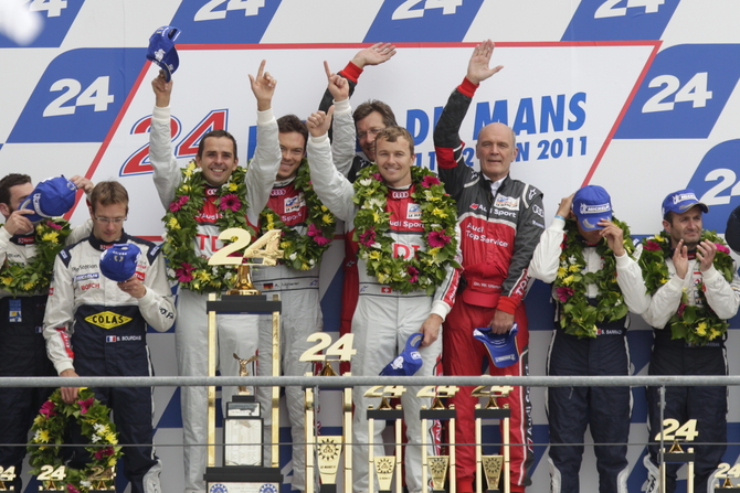 Audi wins Le Mans despite crashes Audi wins Le Mans despite crashes