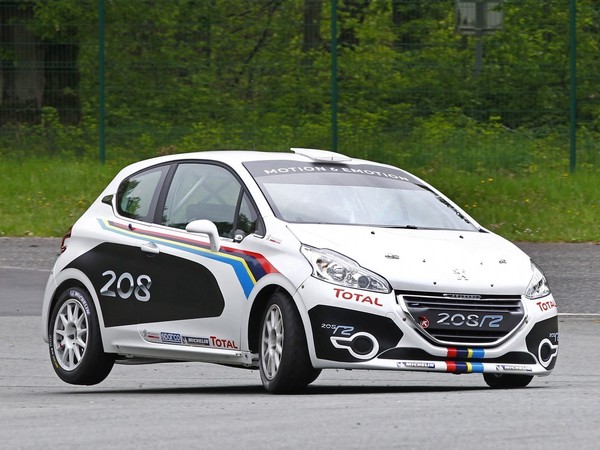 Peugeot 208 R2 : Re-Generation Sportive