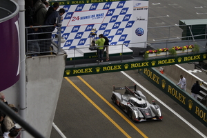 Audi wins Le Mans despite crashes